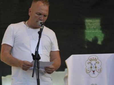 Testimonianza del marito Jonata allo stadio di Macerata